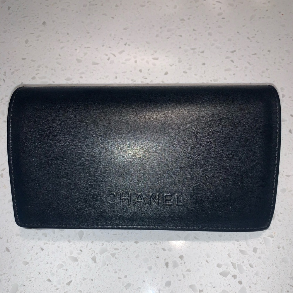 NEW Authentic CHANEL Calfskin Sunglasses case